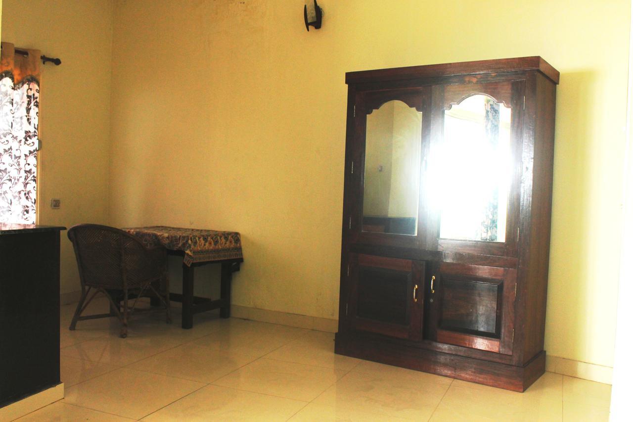 Adam Beach Resort Kovalam Ngoại thất bức ảnh
