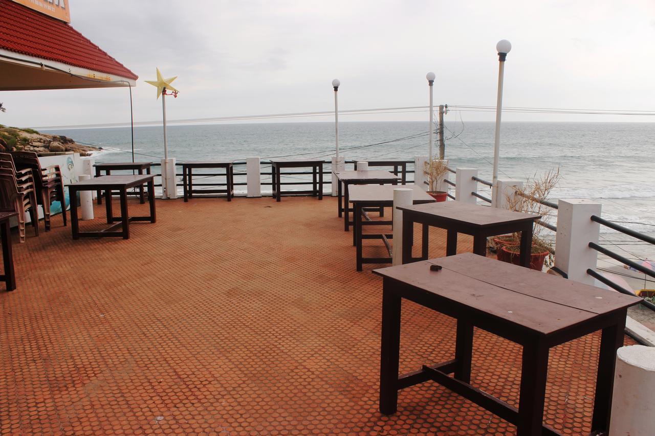 Adam Beach Resort Kovalam Ngoại thất bức ảnh